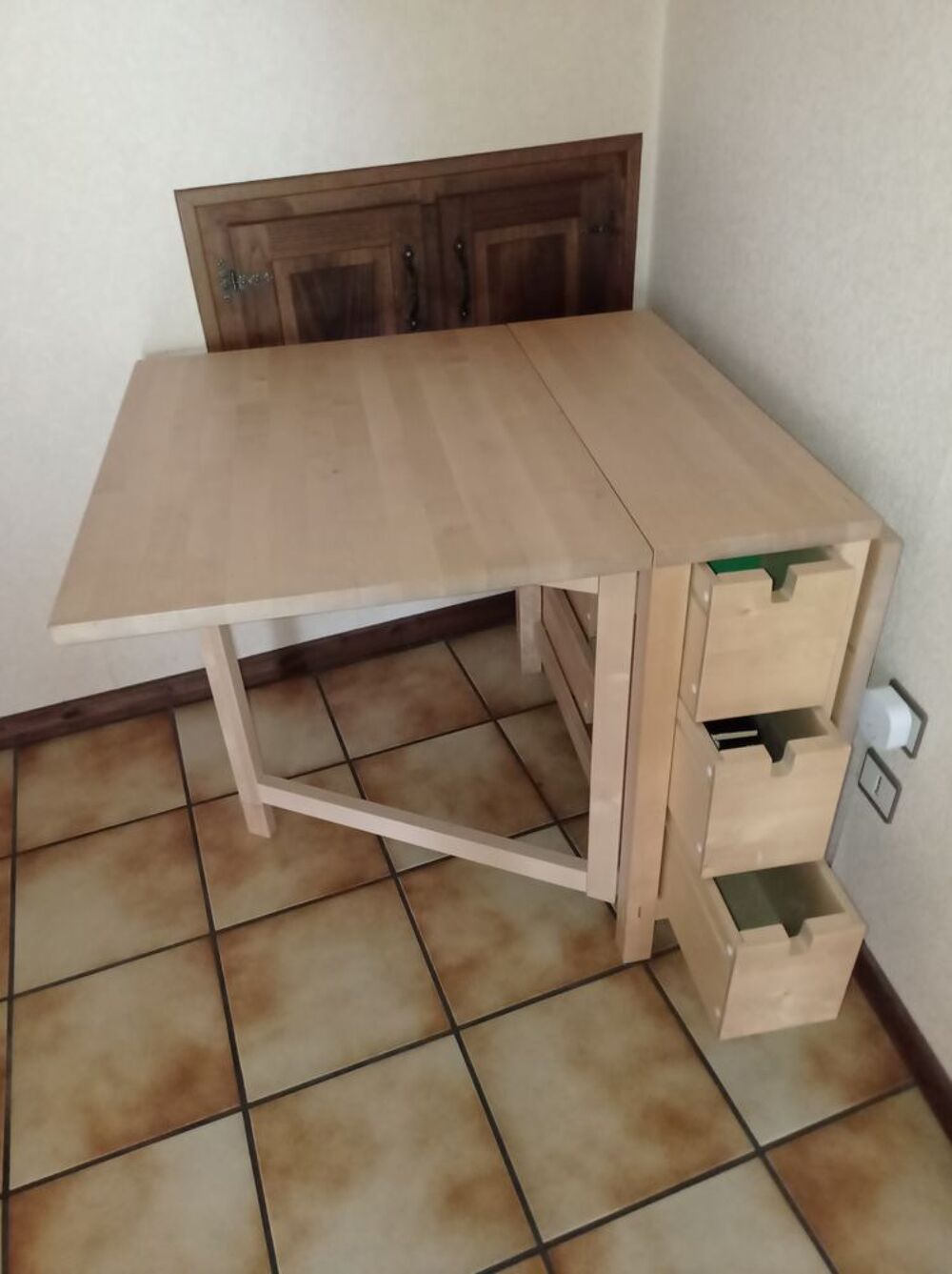 Table d&eacute;pliante Meubles