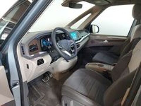 MULTIVAN Multivan Long 2.0 TDI 150 DSG7 Style 2023 occasion 30000 N&icirc;mes