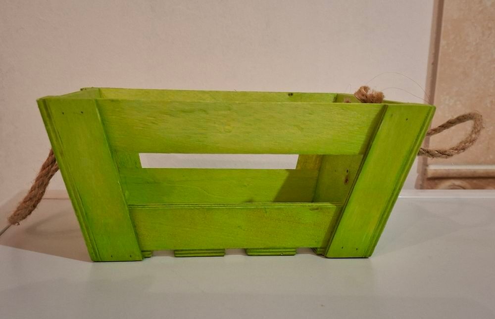 Petite caisse verte d&eacute;corative en bois neuf Décoration