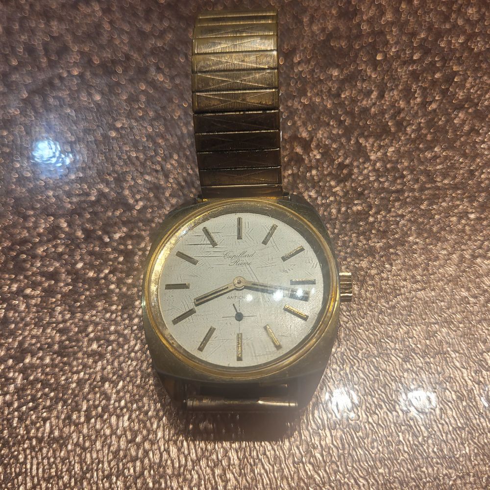 MONTRE &Agrave; GOUSSET PICTAVIA 1950 Bijoux et montres