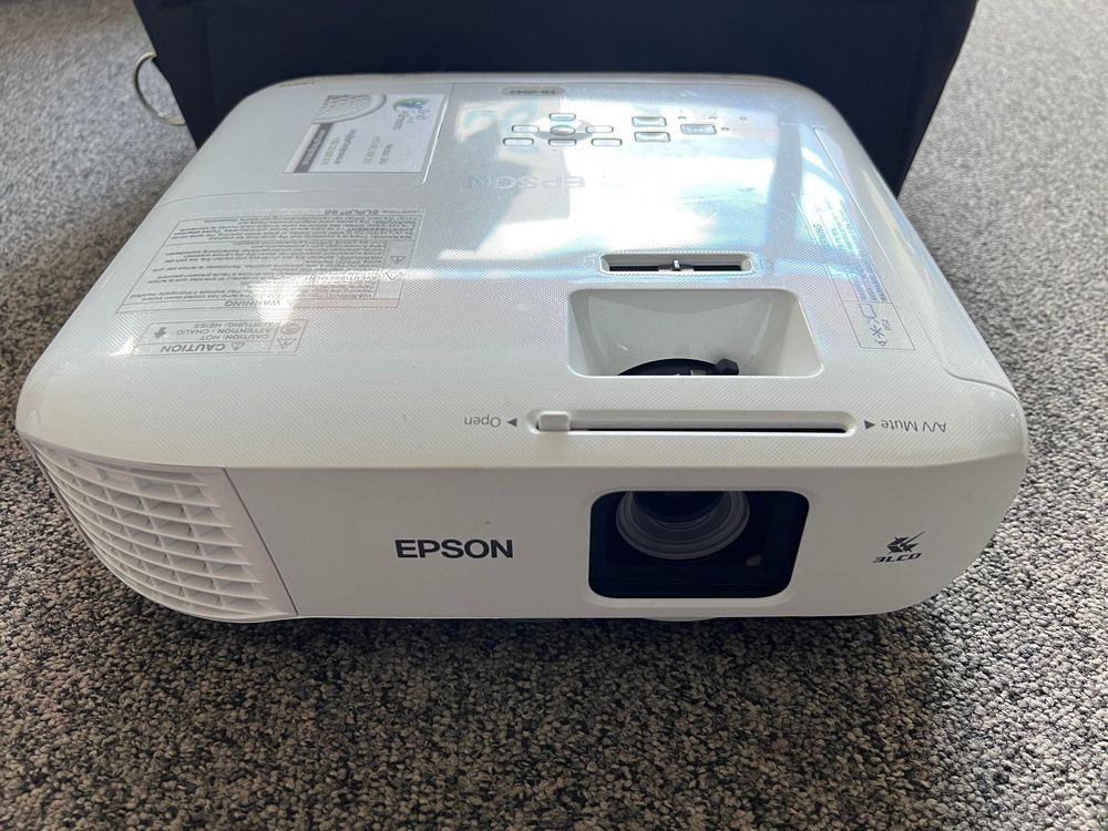 Vid&eacute;o projecteur Epson EB-2042
Sports