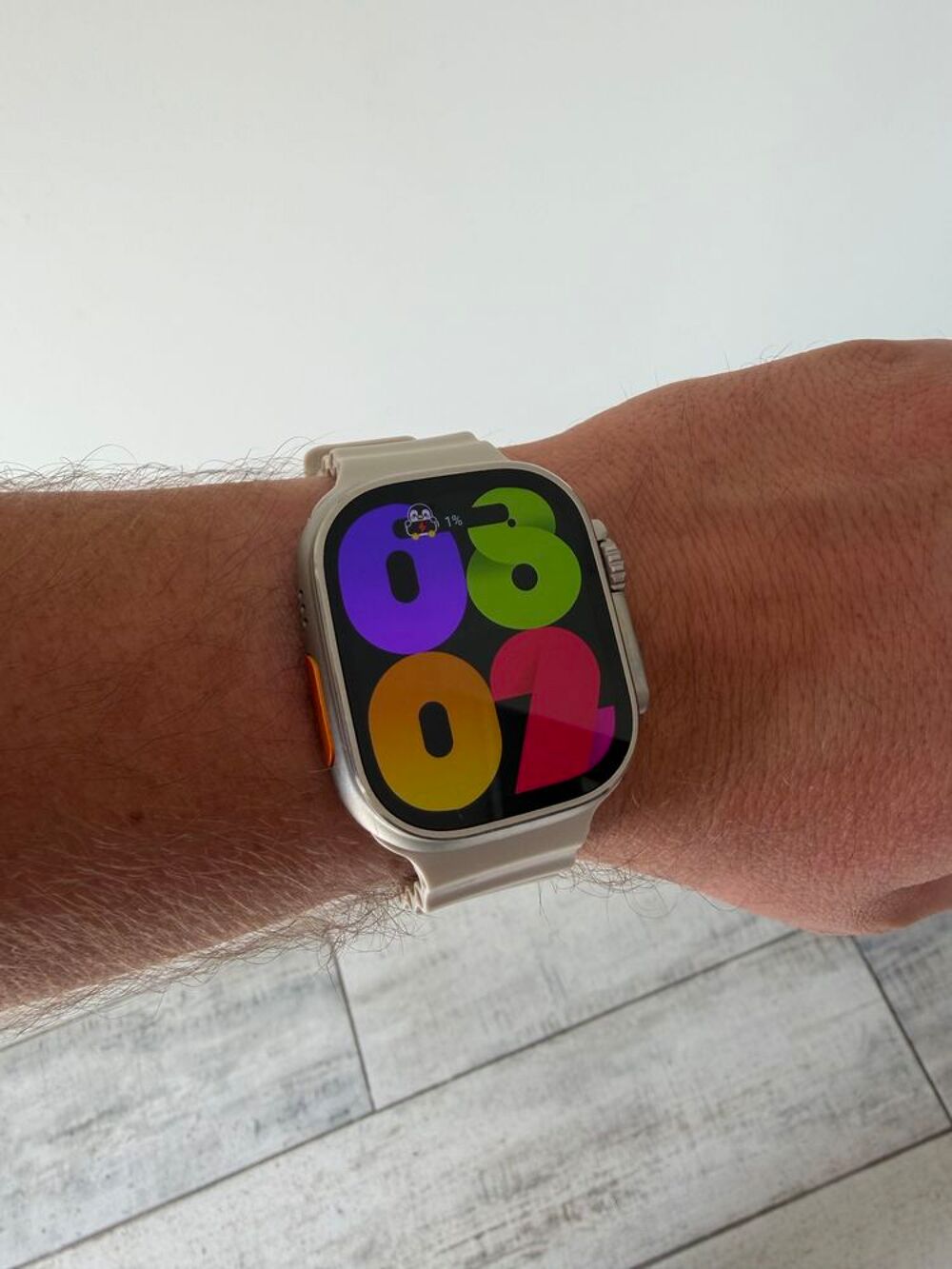 montre connect&eacute;e neuve sous blister Téléphones et tablettes