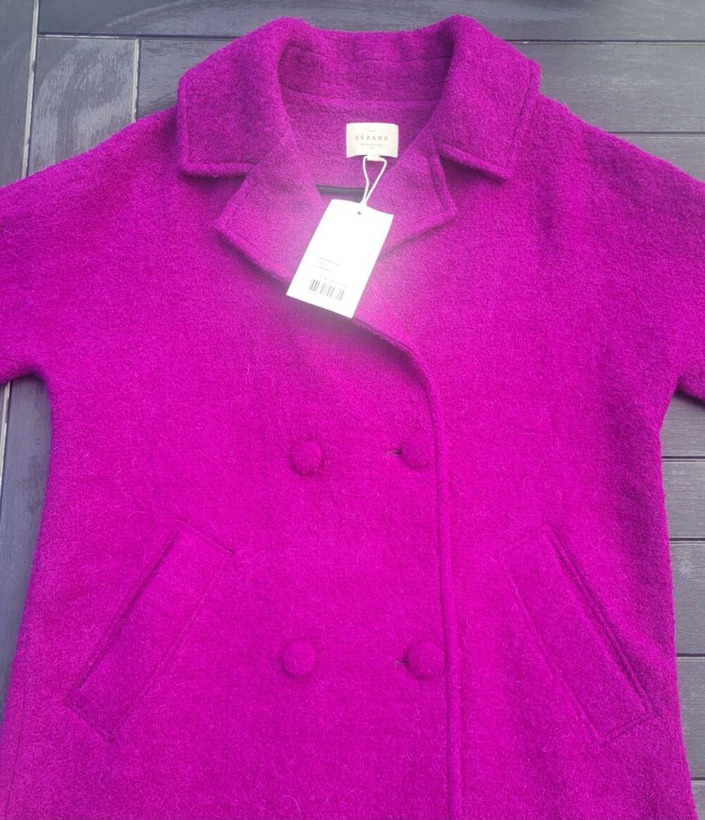 Manteau S&eacute;zane. Mod&egrave;le Jim. Couleur violet. T38. Vêtements