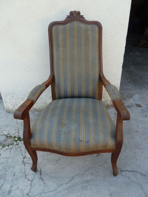 FAUTEUIL VOLTAIRE 40 Aix-en-Provence (13)
