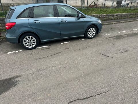 Mercedes classe b 180 bleue