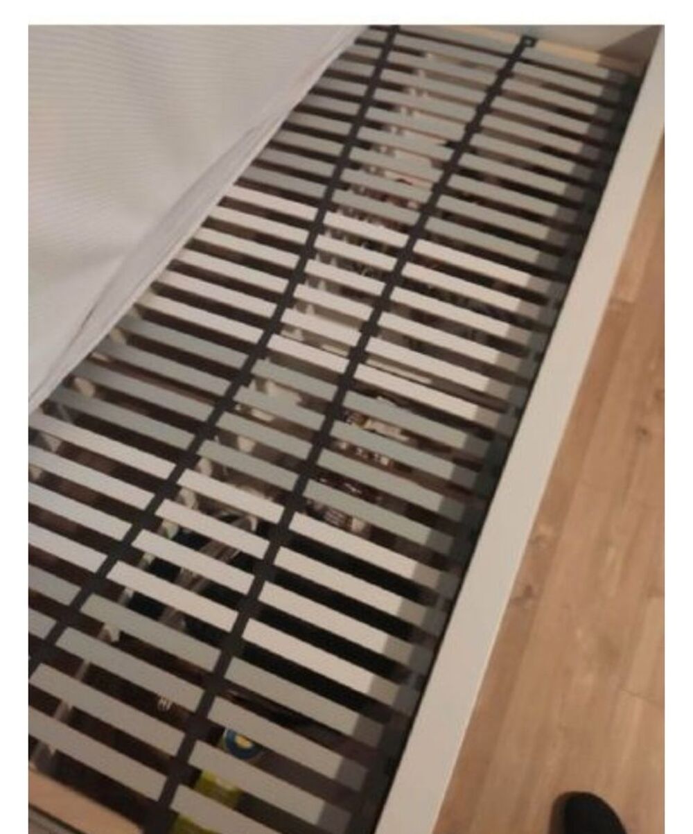 Lit IKEA malm Meubles
