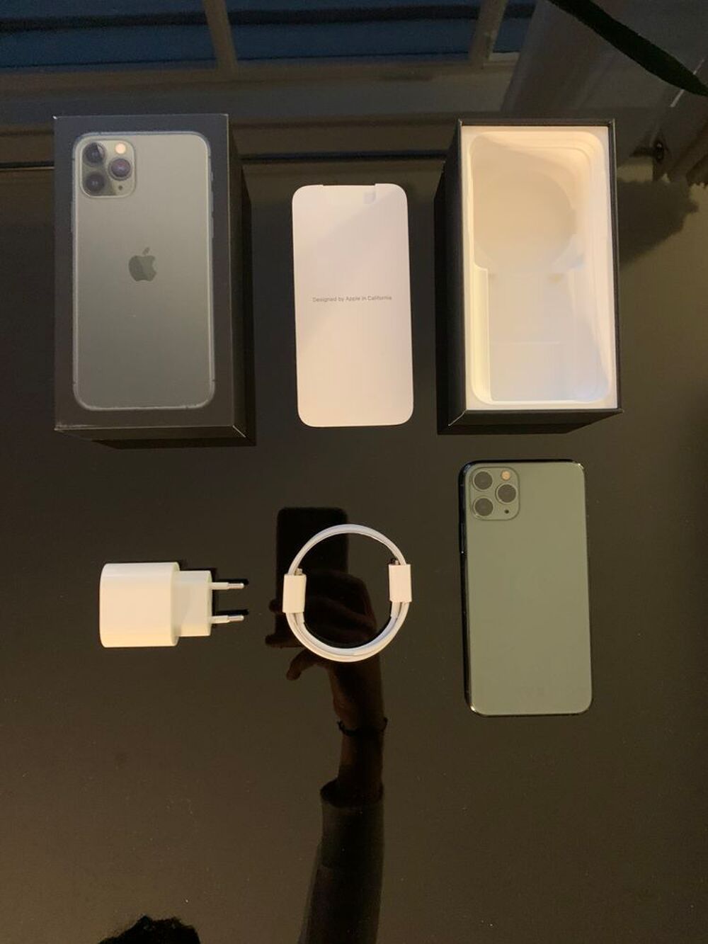 IPhone 11 Pro - 64Go - S&eacute;rie Limit&eacute;e Vert Nuit Téléphones et tablettes