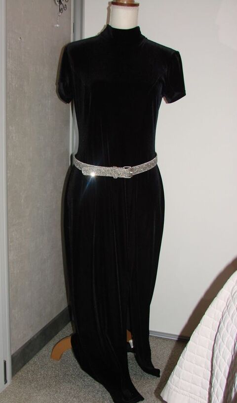 robe longue noir 30 Besanon (25)
