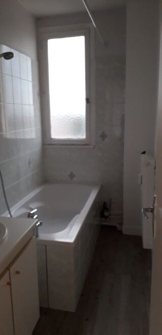  Appartement à louer 1 pièce 28 m² Dijon