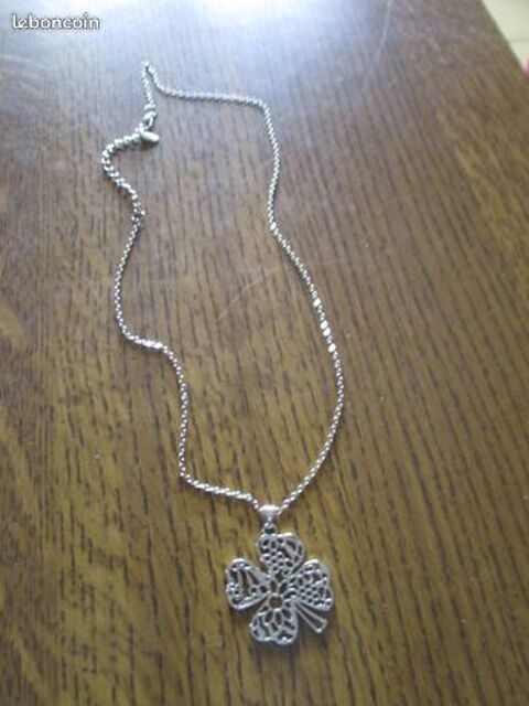 Tr�fle a quatre feuilles neuf et autres 0 M�rignies (59)