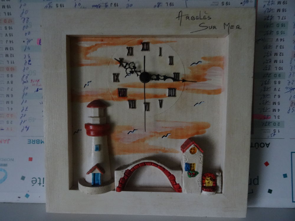 pendule en terre cuite Jeux / jouets