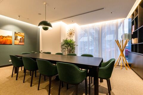De magnifiques bureaux sur mesure pour 5 personnes à Spaces Le Patio 1255 06410 Biot