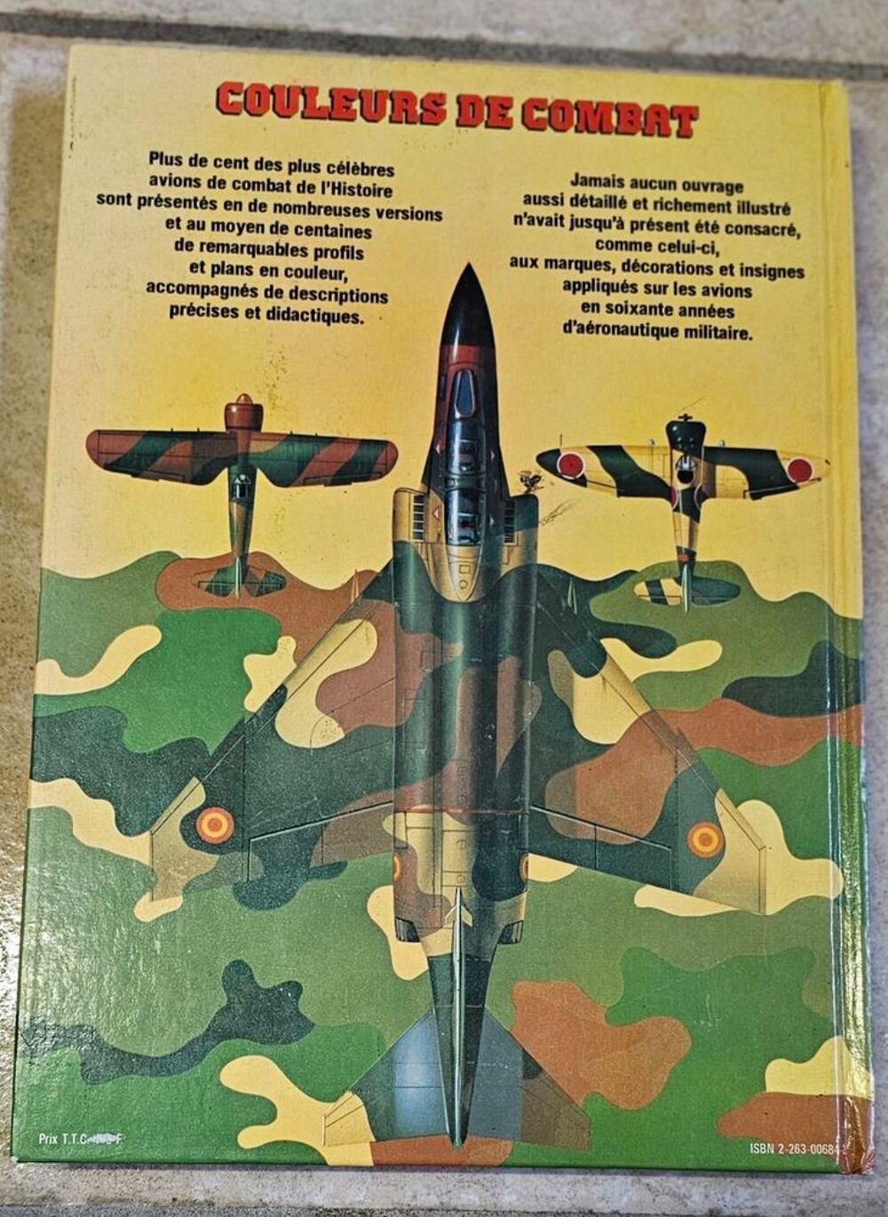 avions couleurs de combat Livres et BD