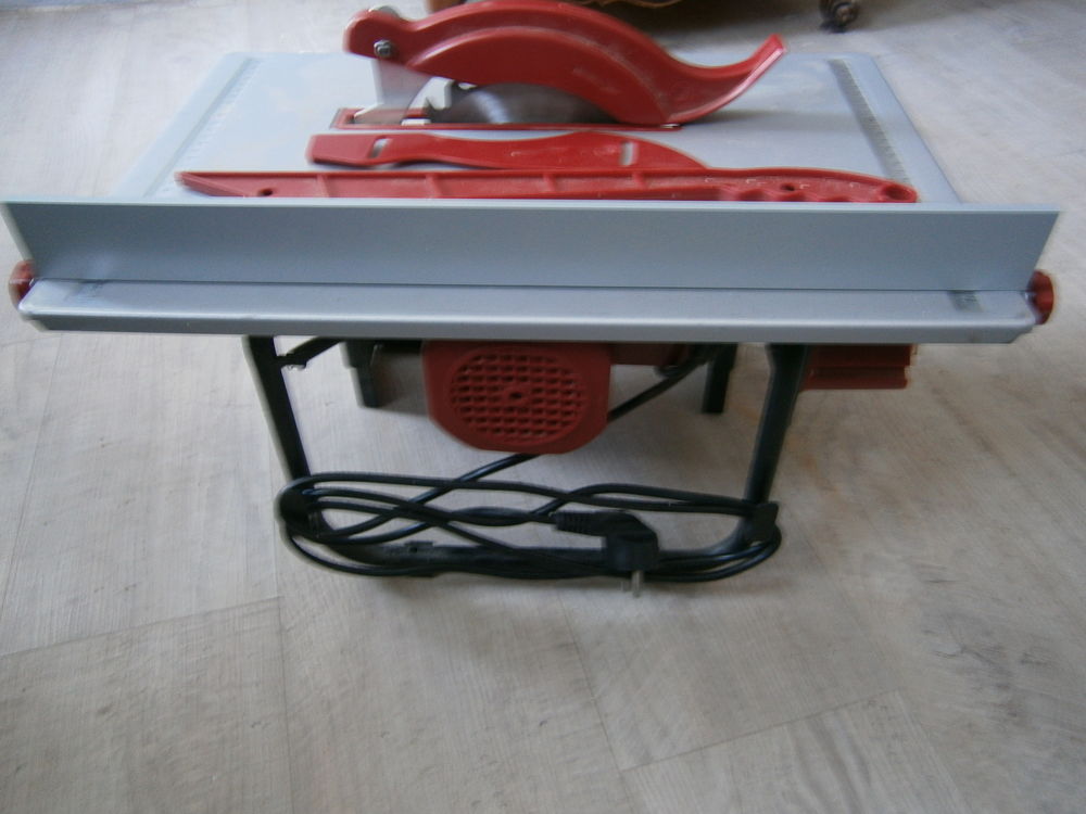Scie circulaire korman Bricolage