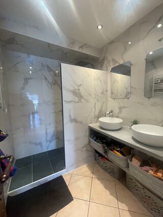  Appartement � vendre 3 pi�ces 69 m�