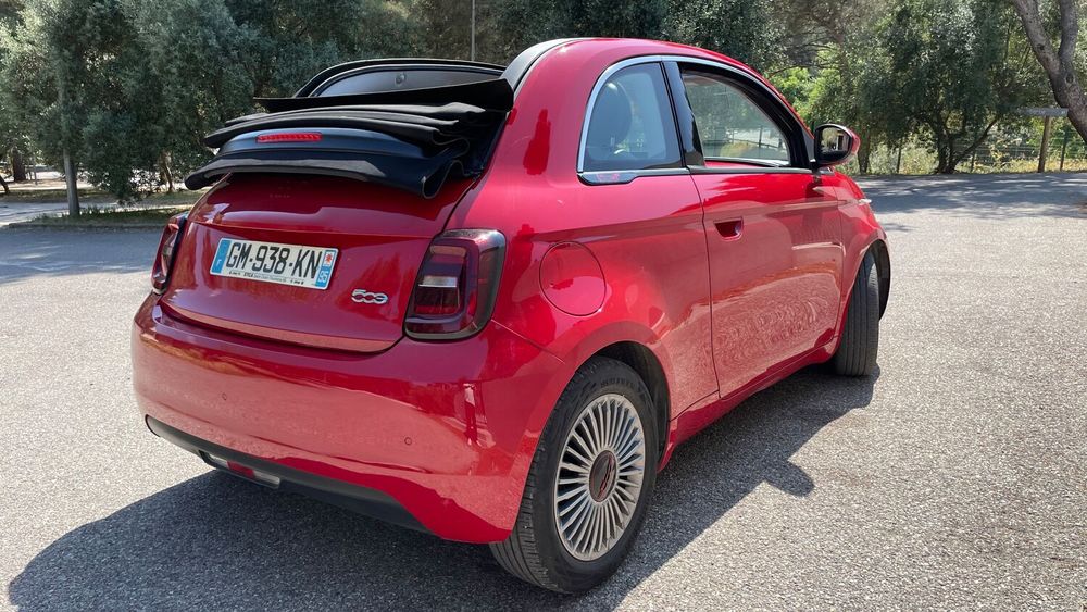 500 E cabriolet FIAT lectrique RED 95ch 2023 occasion 13260 Cassis