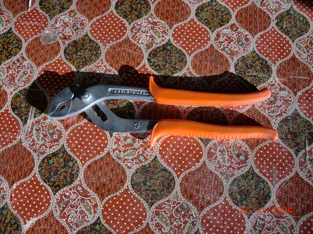 pince multiprise Bricolage