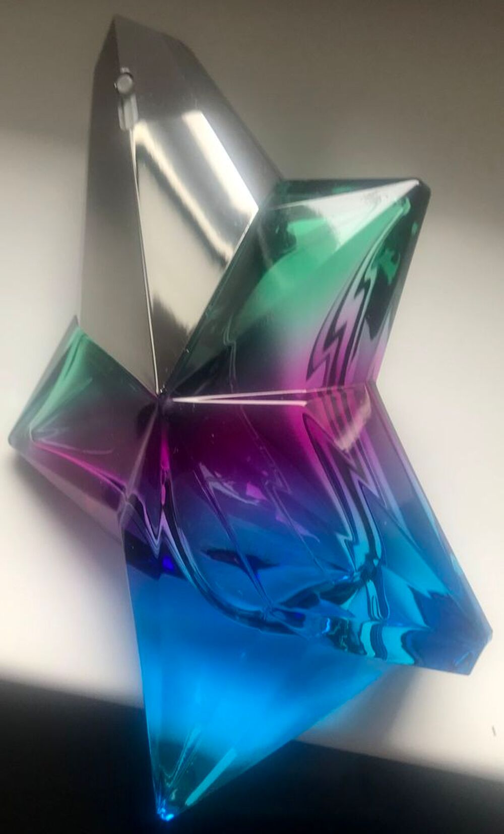 flacon vide Angel Iced Star &eacute;dition limit&eacute;e de Mugler 