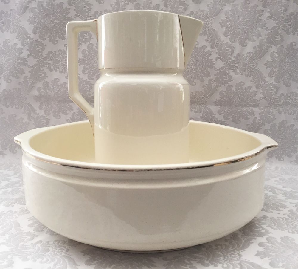 ANCIEN ENSEMBLE SERVITEUR DE TOILETTE C&Eacute;RAMIQUE FA&Iuml;ENCE Art Dcoration