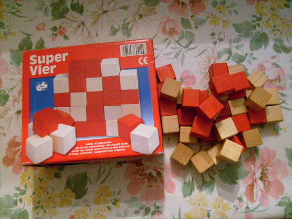 Boite de jeu "Super quatre en bois " Jeux / jouets