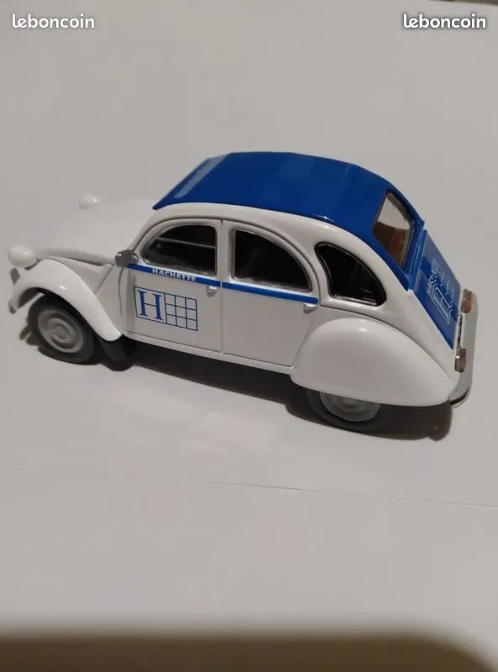 2CV 1/43 SANS BOITE 