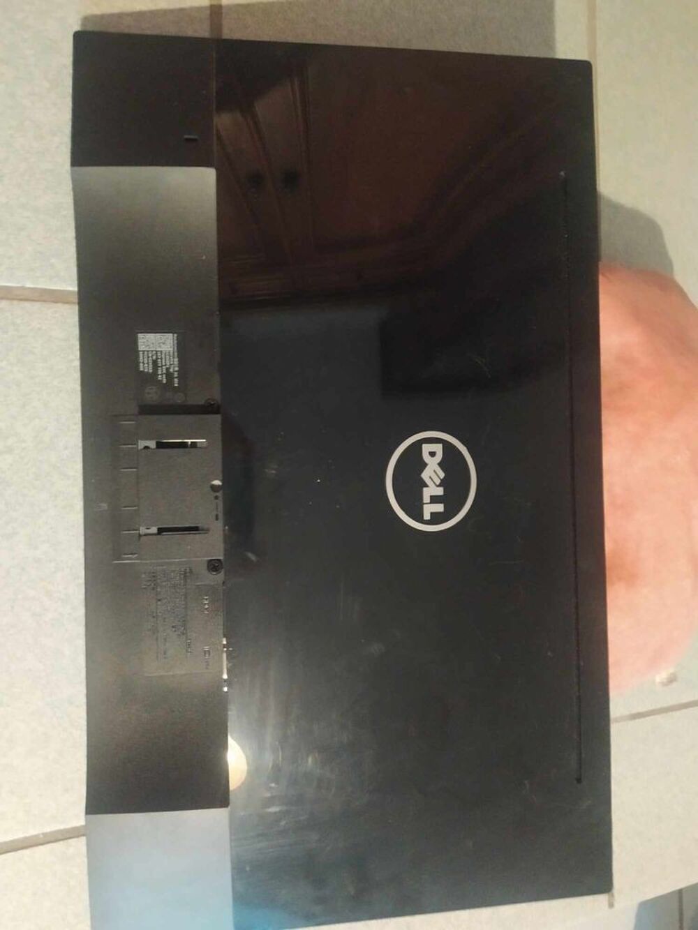&Eacute;cran PC Dell UltraSharp (sans pied)
Matériel informatique