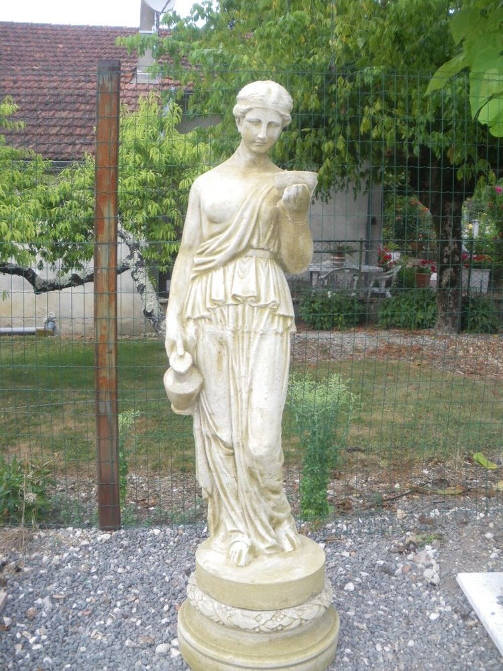 Statue en pierre V&eacute;nus Décoration
