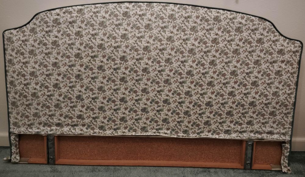 t&ecirc;te de lit pour sommier/literie de 140cm Meubles