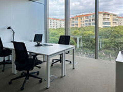   Un bureau au design remarquable pour 4 personnes à Marseille, Spaces Boulevard Michelet  