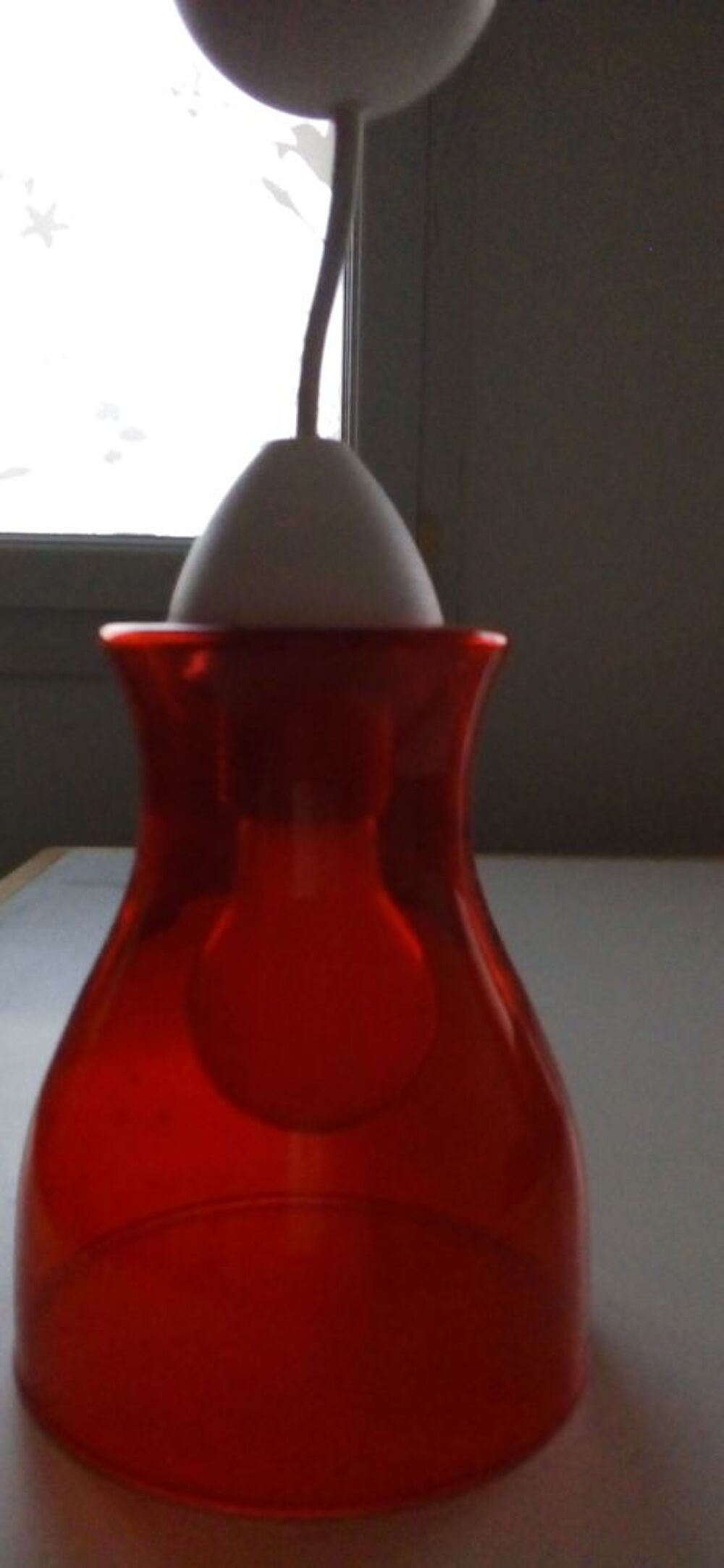Luminaire rouge et blanc Décoration
