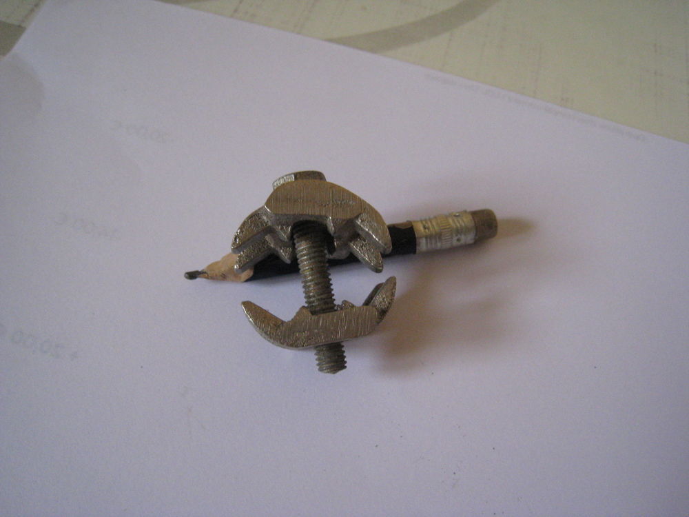 ( Morpion ) Serre cable .
Morpions 2x50 mm&sup2; . Bricolage
