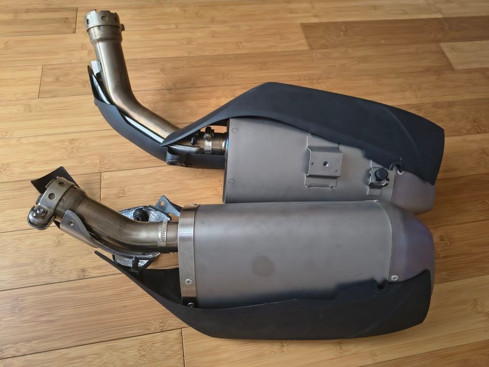 silencieux d'echappement yamaha R1 