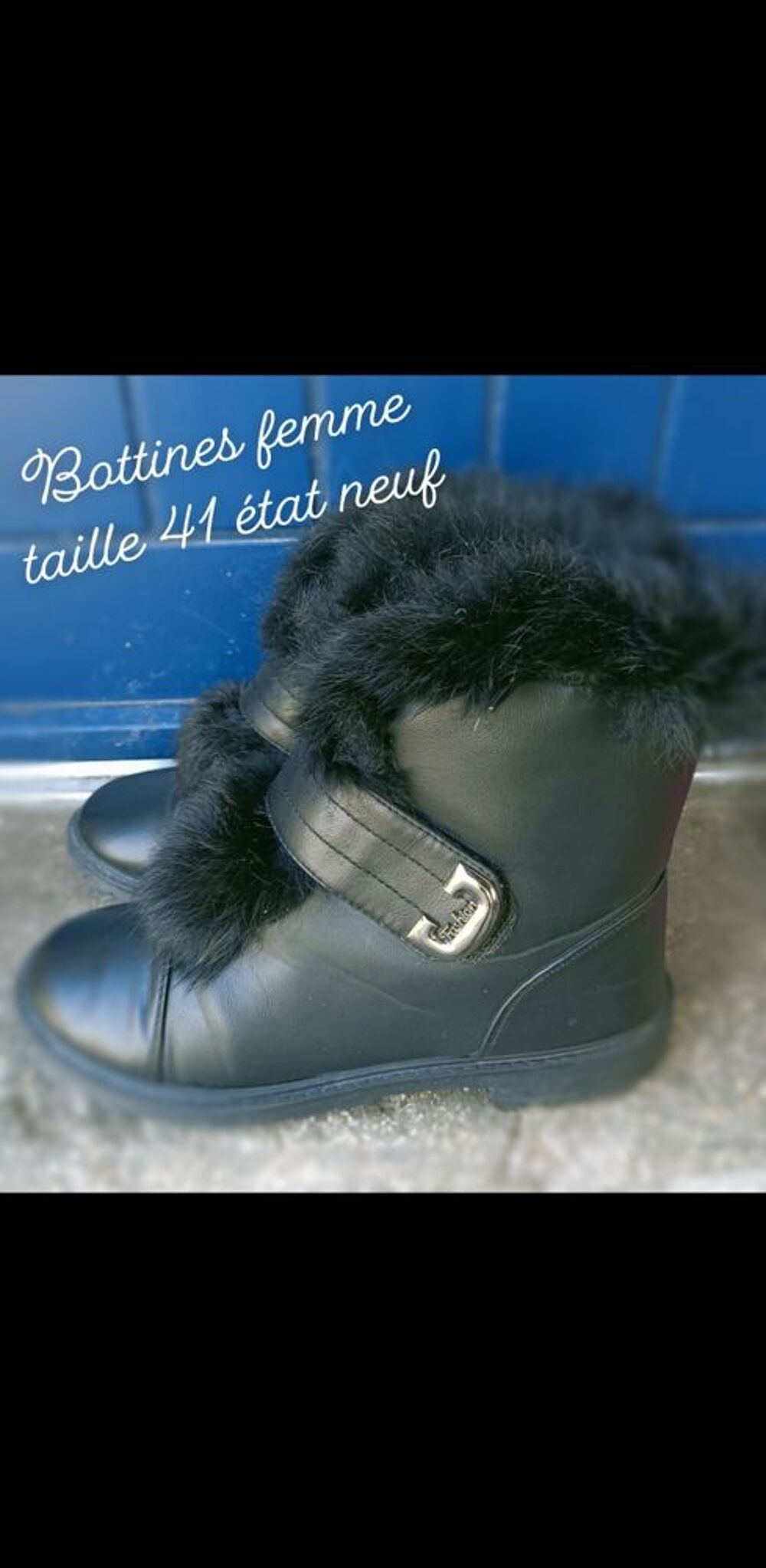paires de bottines cuir noir fourr&eacute; &agrave; l'int&eacute;rieur avec petite plume noire &agrave; l'ext&eacute;rieur Chaussures