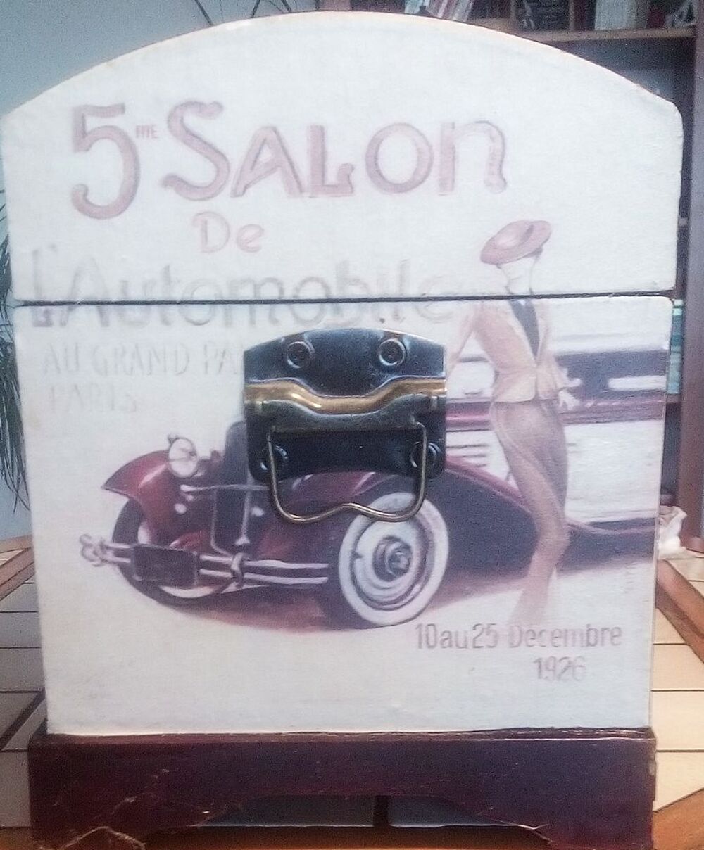 Coffre en bois vintage Meubles