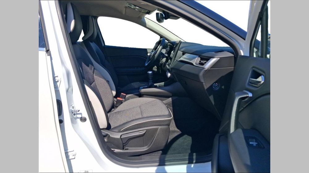 Captur mild hybrid 140 Techno fast track 2024 occasion 91700 Sainte-Genevi&egrave;ve-des-Bois