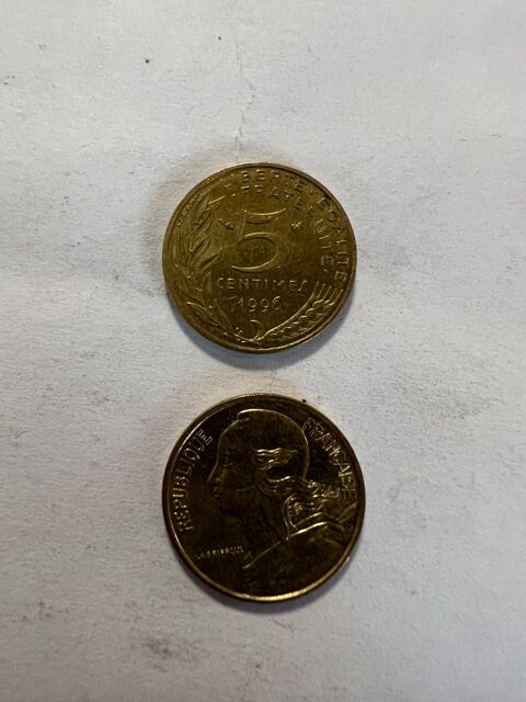 236 grammes de pièces de 5 centimes de francs 10 Pierrelaye (95)