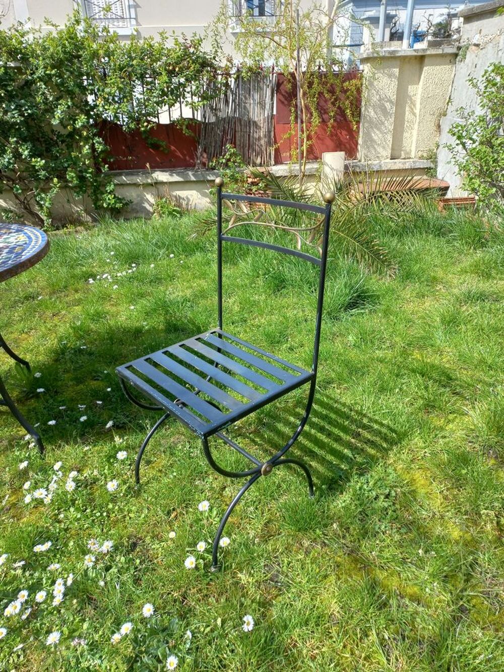 6 chaises en fer forg&eacute; Meubles