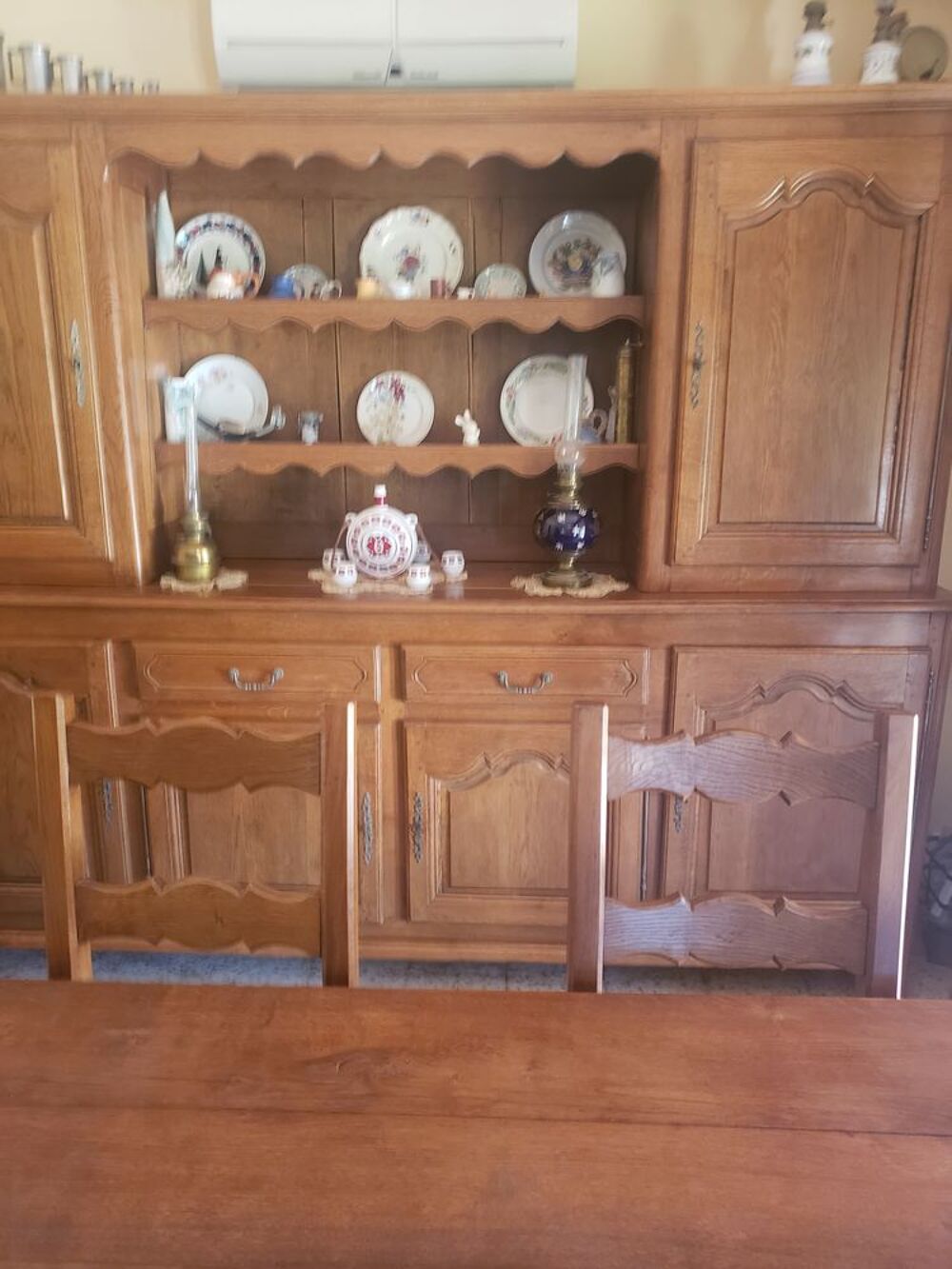 SALLE A MANGER Meubles