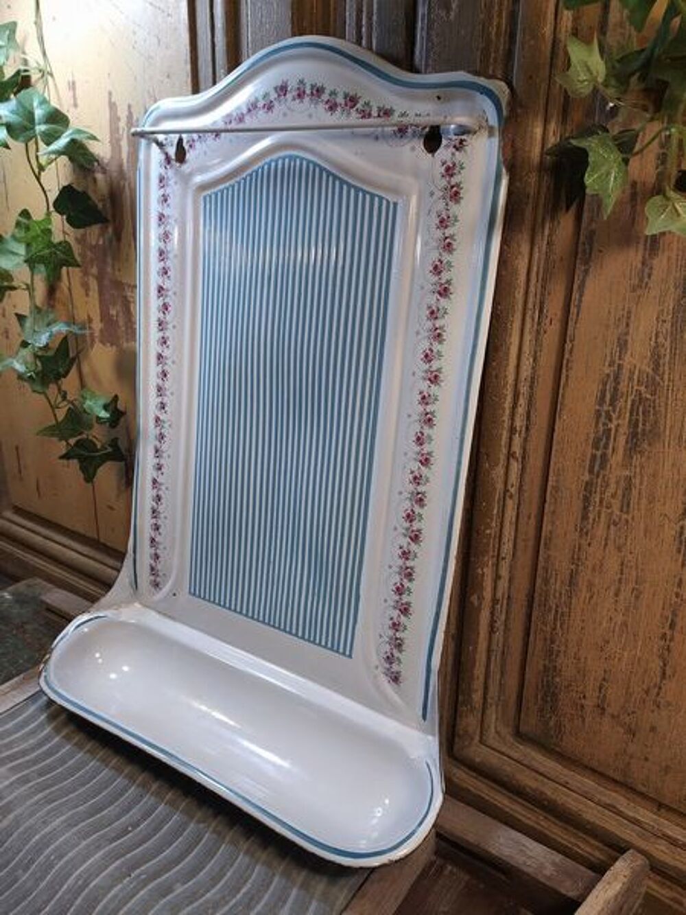 Ancien Porte-ustensiles Louche T&ocirc;le &Eacute;maill&eacute;e Décoration