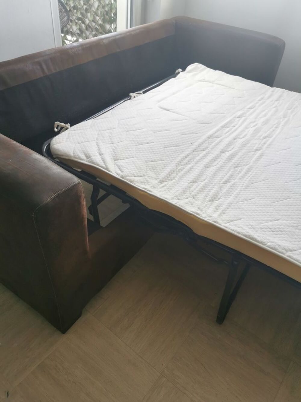 Canaper 3 places su&eacute;dine convertible Meubles