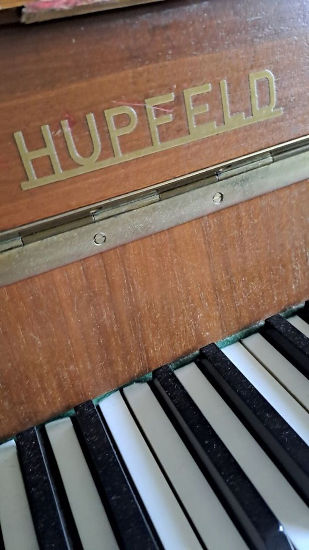 Donne piano droit Instruments de musique