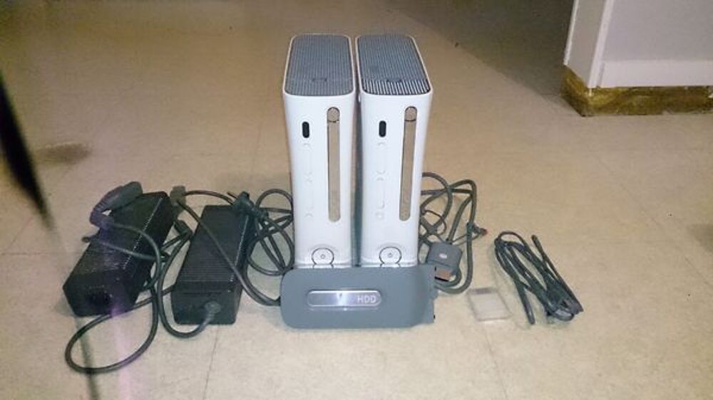 2 Xbox 360 Consoles et jeux vidéos