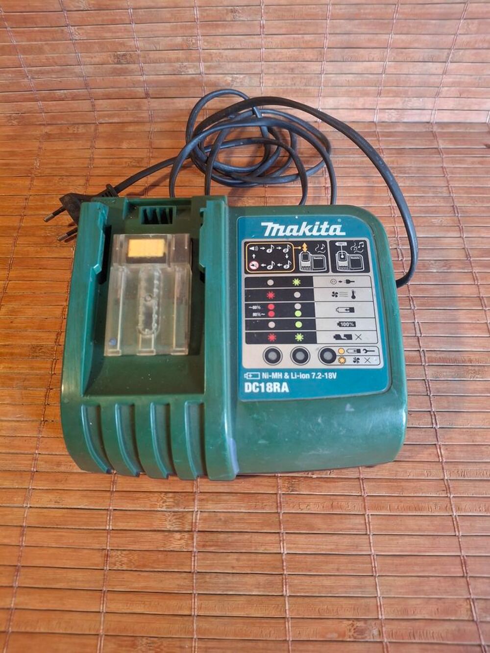 Chargeur Makita DC18RA Jardin