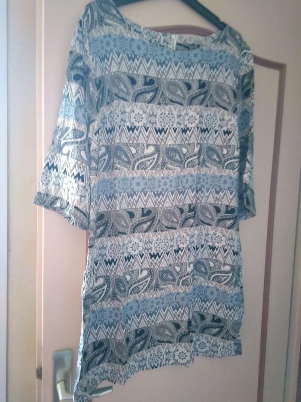 robe courte Vêtements