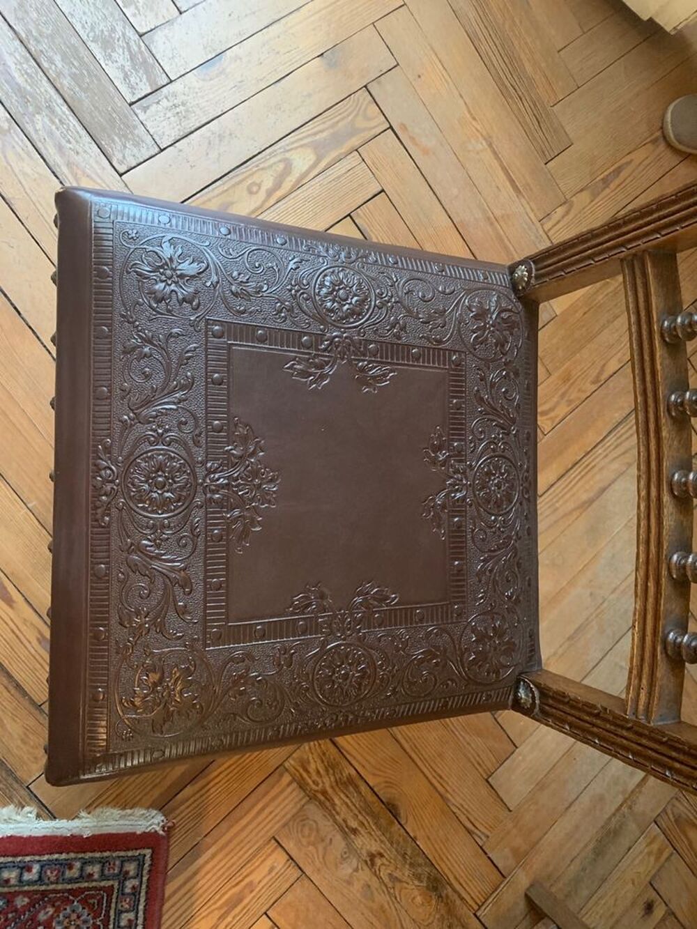 Superbe salle &agrave; manger Henri II compl&egrave;te Meubles