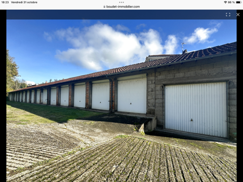  Parking / Garage � louer 15 m� Decazeville