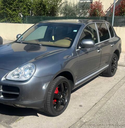 Porsche cayenne &agrave;&euro; SAISIR