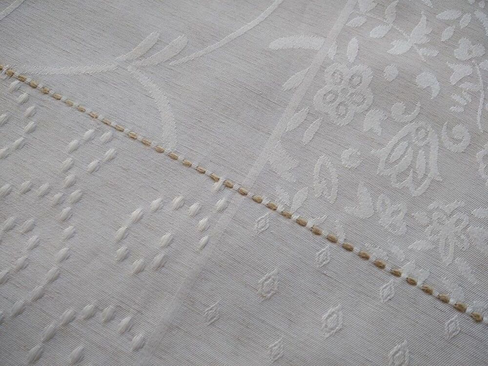 Nappe &eacute;crue tissu jacquard Décoration