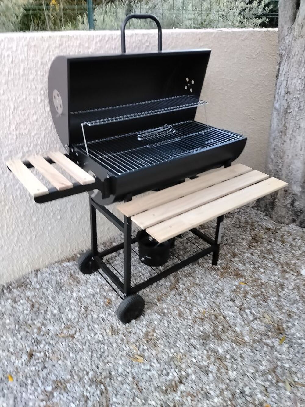 BARBECUE KING HABITAT ET JARDIN
au Charbon de bois Jardin