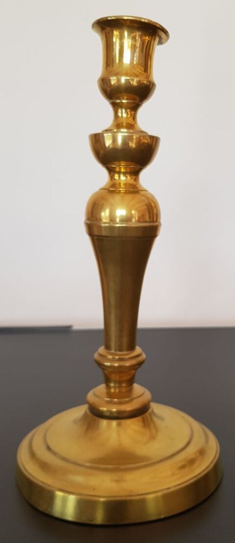 Bougeoir chandelier en laiton - hauteur : 25.5cm Chomérac (07)